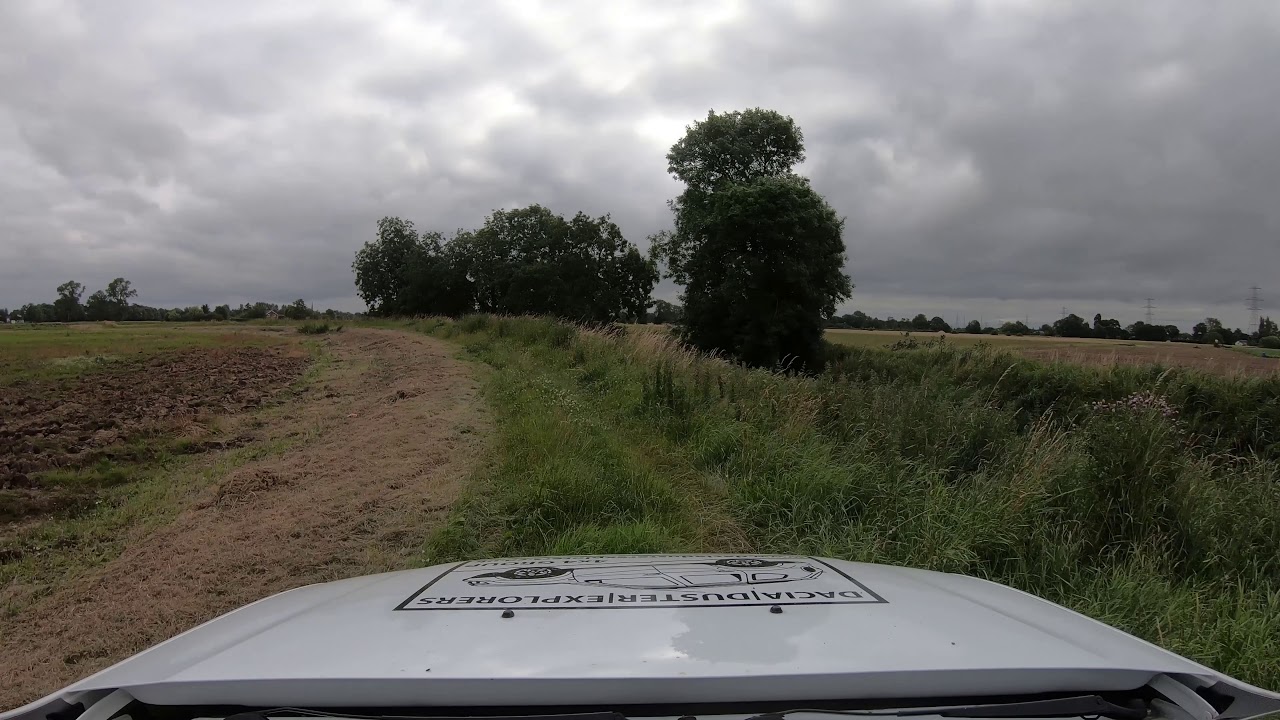 Green Lanes in a Dacia Duster - Worlds End Lane UCR, Tydd St Mary, Lincolnshire