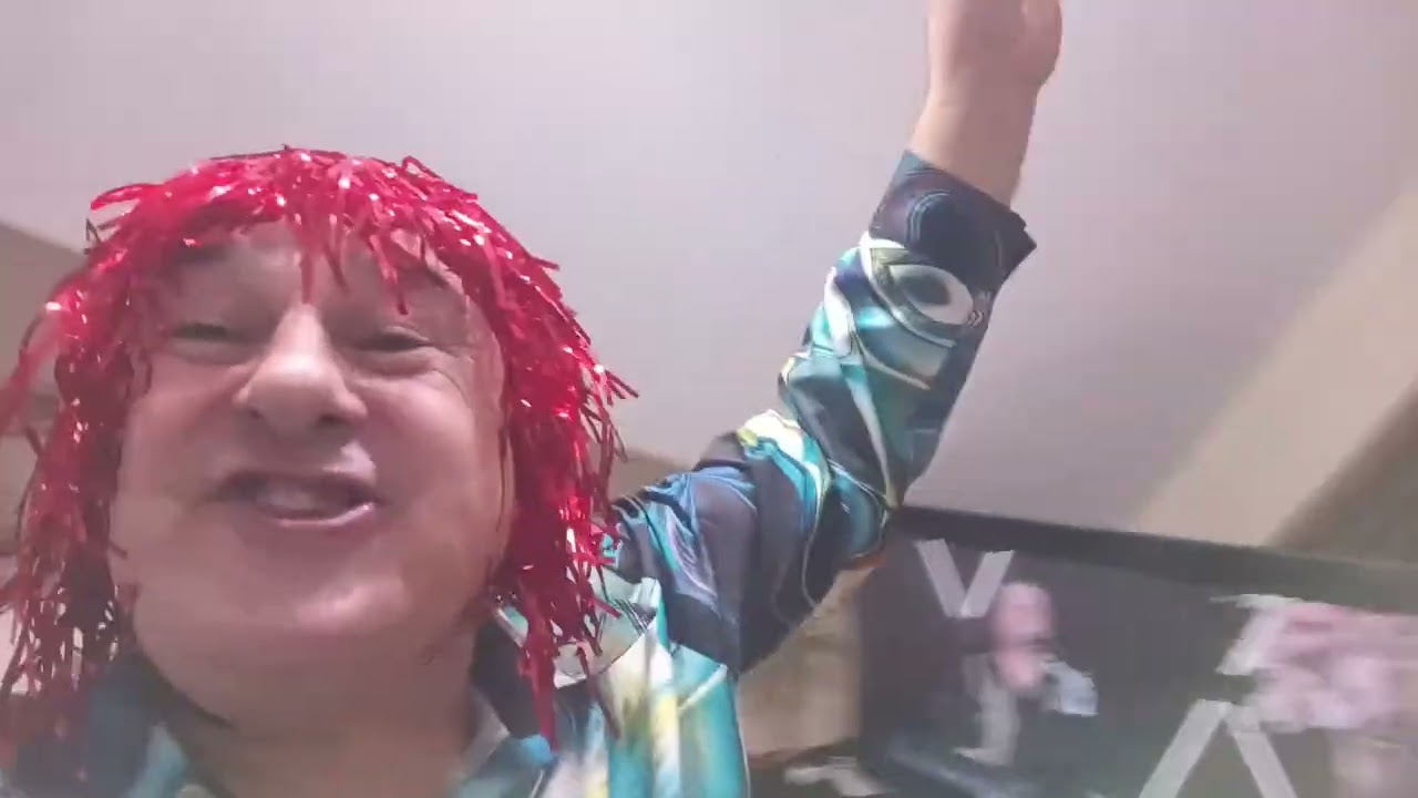 De revelion,pastravul din farfuria lui Cocolino are coada saltata,si Cocolino i-o trage sub coada😉👍😘