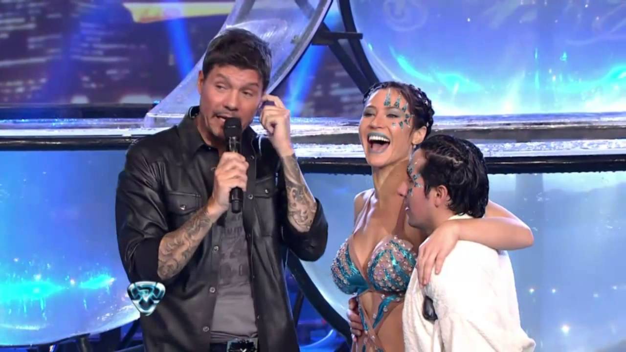 Showmatch 2012 - Ovación para el aquadance de Reinaldo Ojeda y Adabel Guerrero