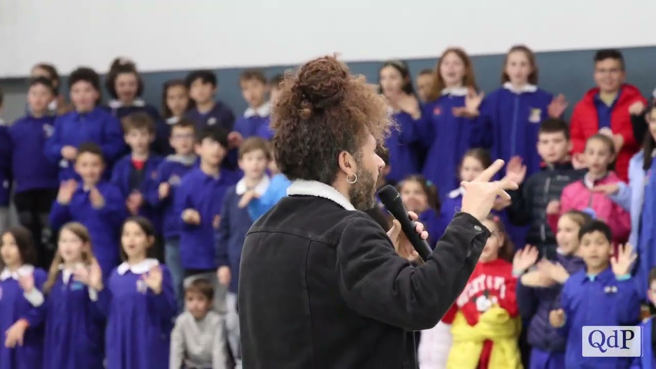Brazzo, il rapper sordo, canta in LIS con 200 bambini dell’IC Asolo