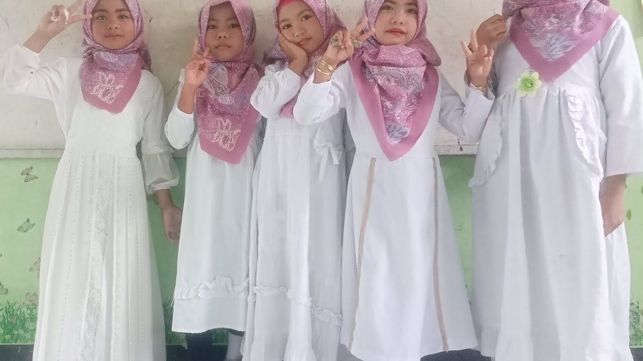 Tari islami si KK sama teman teman