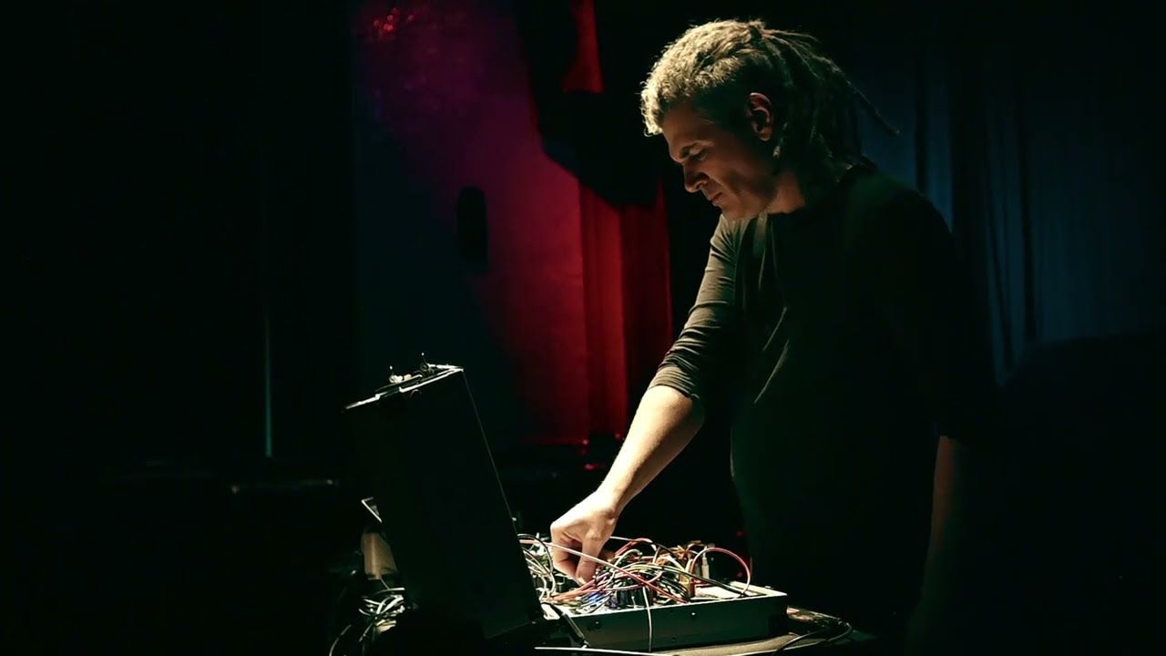 Robert Piotrowicz live at Spatif May 2023 (stereo mic recording)