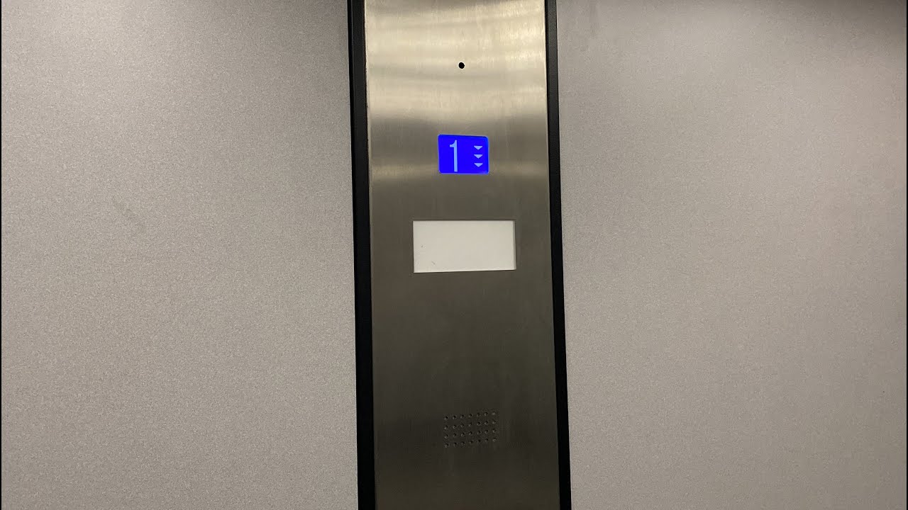 Grumpy Axel Lift at Dunelm in Ashford Retail Park, Ashford