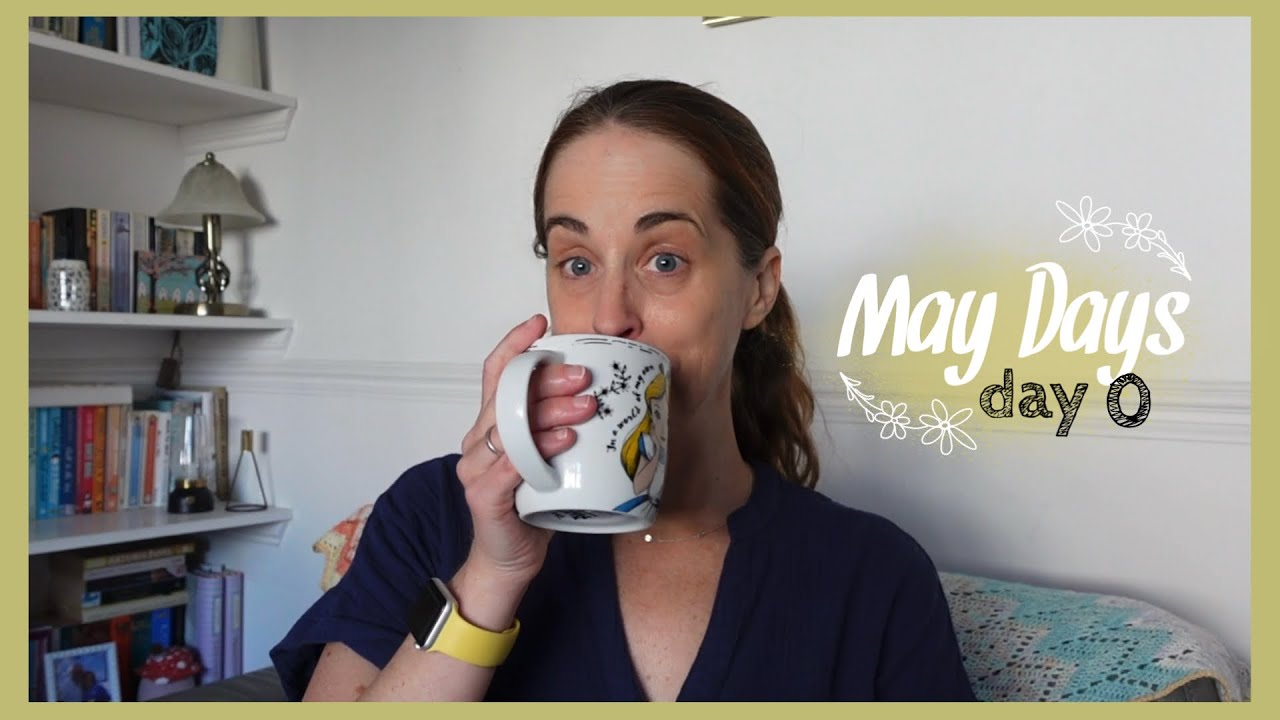Introductions + Faffing with chickens & mini suitcases 🌼 | May Vlogs Day 0