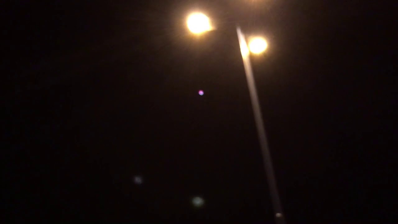Un remisero grab&oacute; un OVNI en Villa Mercedes