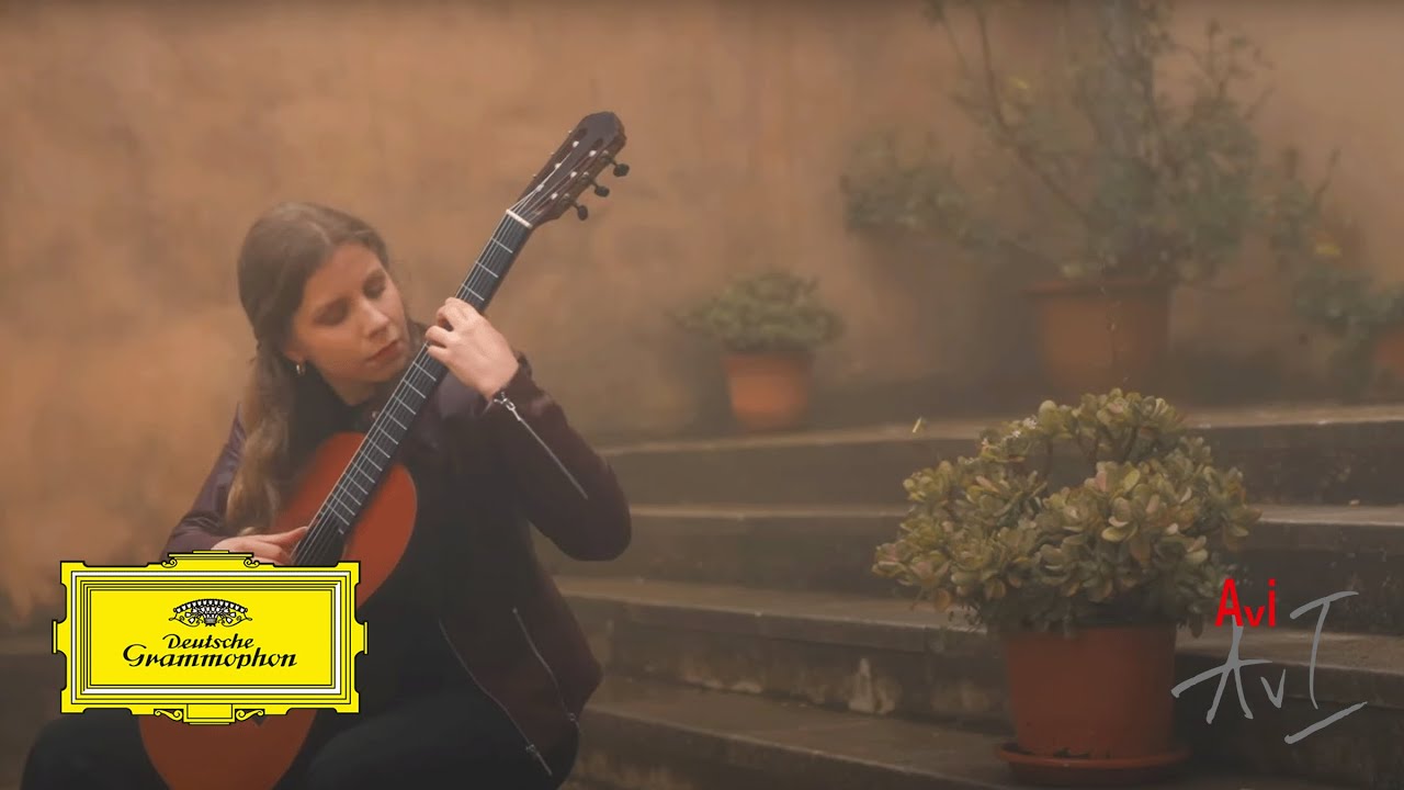 Laura Lootens - Albéniz: No. 5, Capricho Catalan. Allegretto (Arr. Laura Lootens for Solo Guitar)