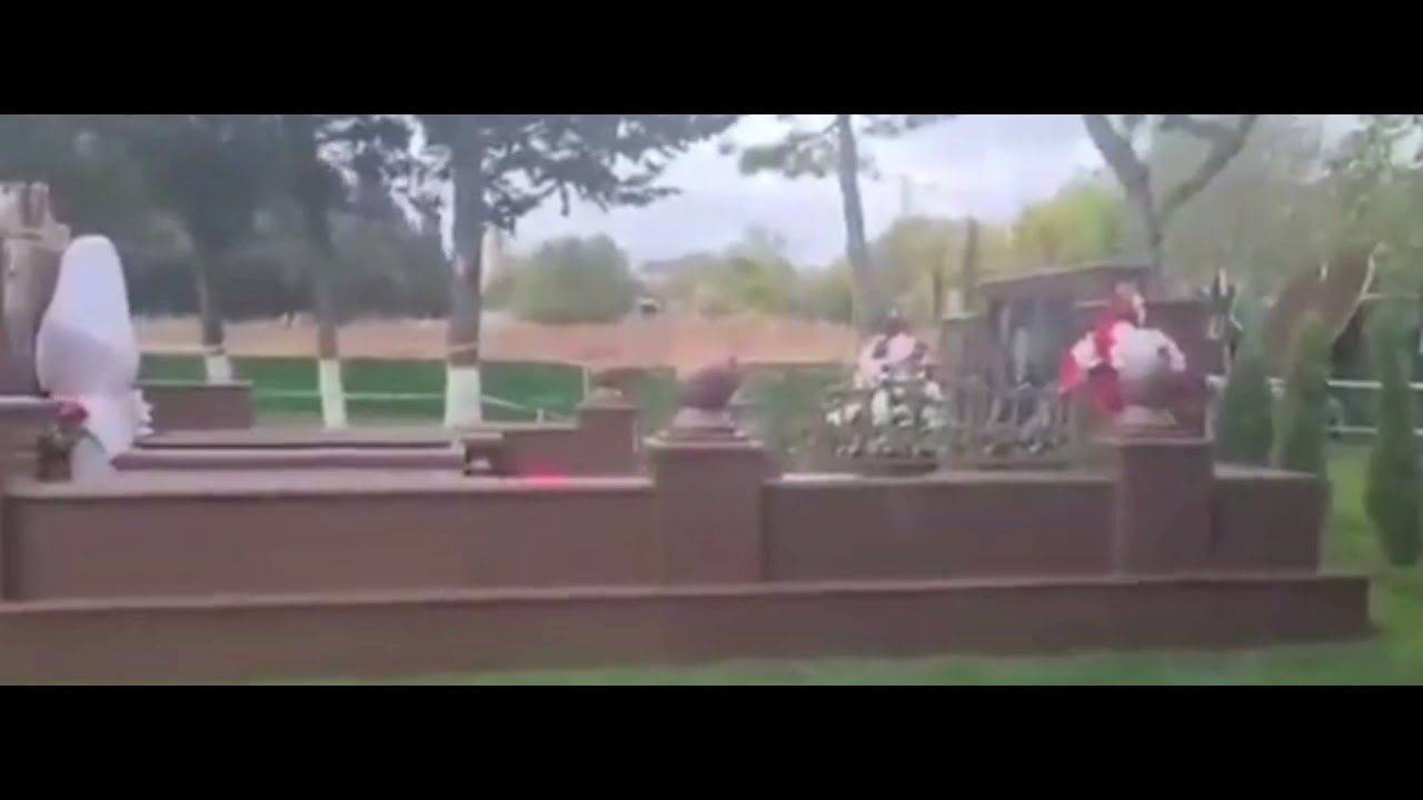 'Lotu Quli'nin məzarındakı g&ouml;r&uuml;nt&uuml;lər hamını heyrətə gətirib