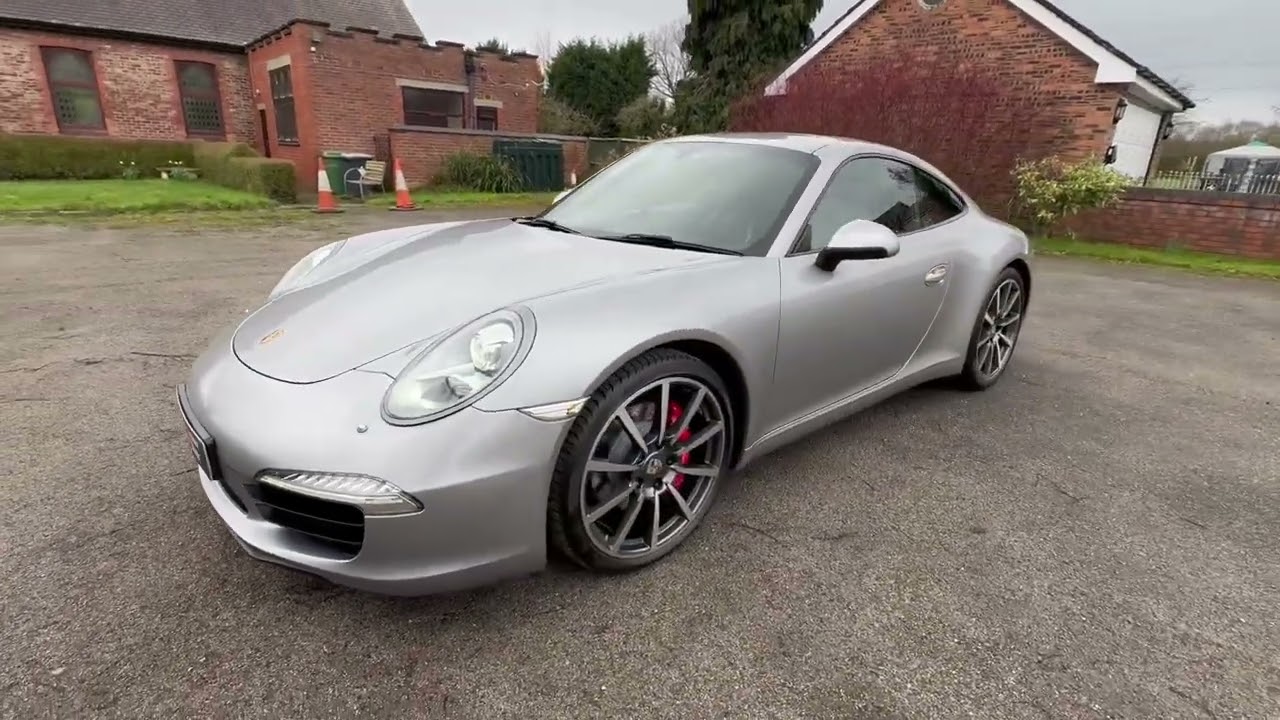 Porsche 991 Carrera S walk around