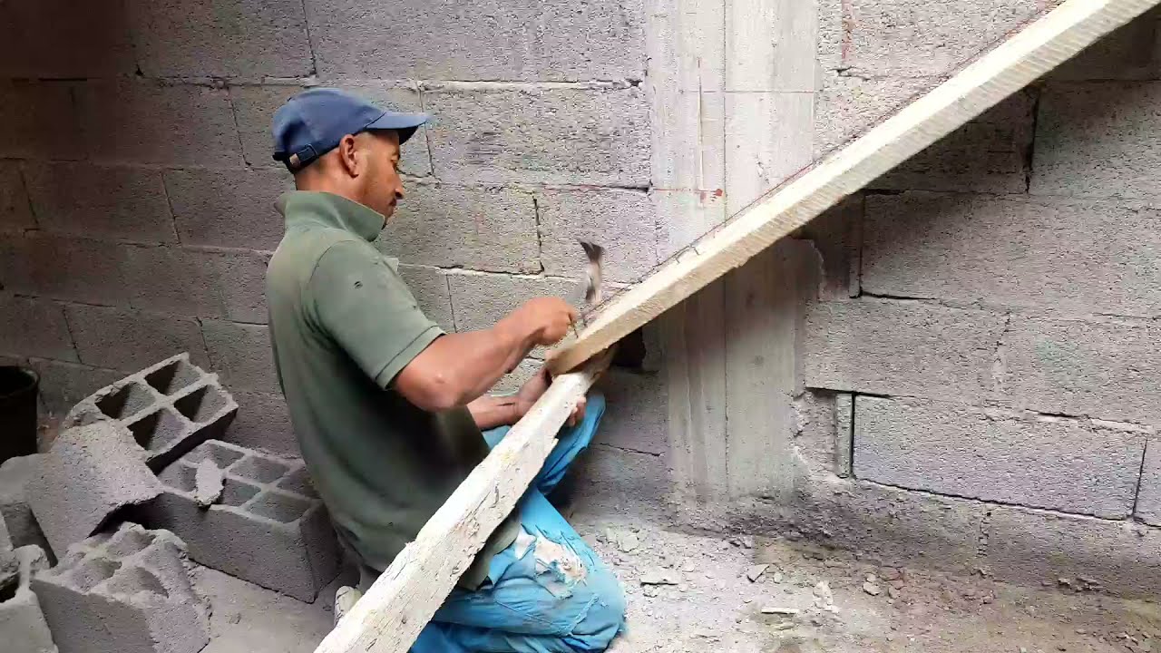 طريقة طرساج نجارة تعمار سلم . Méthode de menuiserie et d'architecture d'escalier Trasaj en détail▶️1