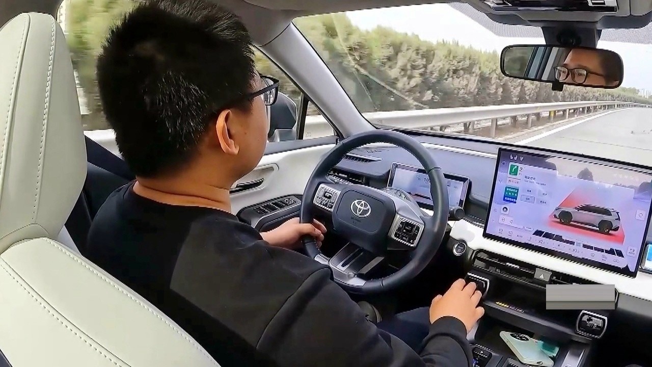 试驾全新第六代丰田RAV4荣放：延续皮实省油的基因