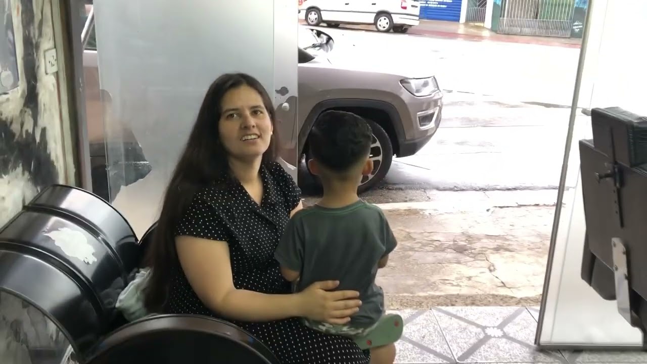 primeiro corte de cabelo do meu neto que fez um aninho de idade cabeleireiro Paulino