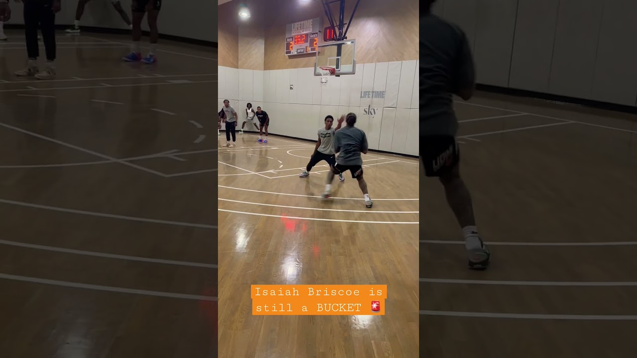 Isaiah Briscoe is still the real deal! Getting crazy buckets vs NBA pros