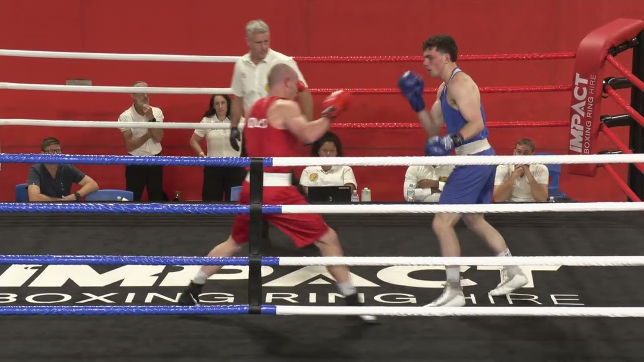 Bout 18 &ndash; Cody Brown vs Sam Sullivan