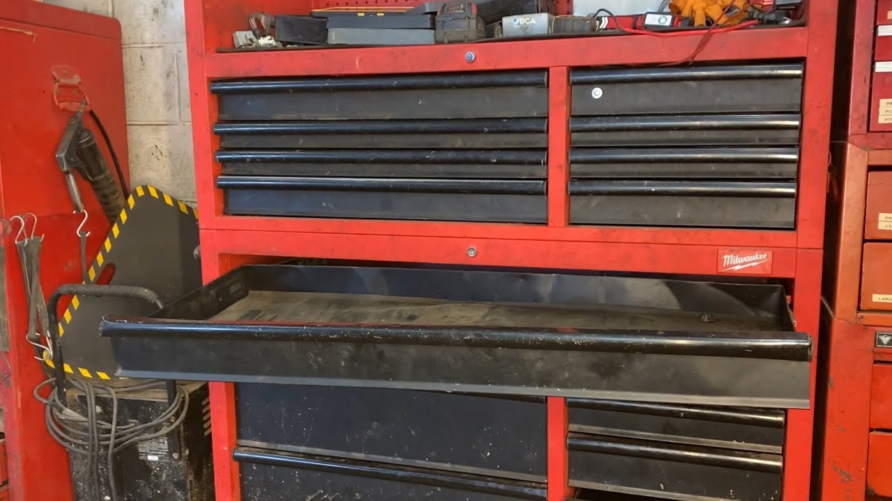 Replacing drawer slides on toolbox ￼