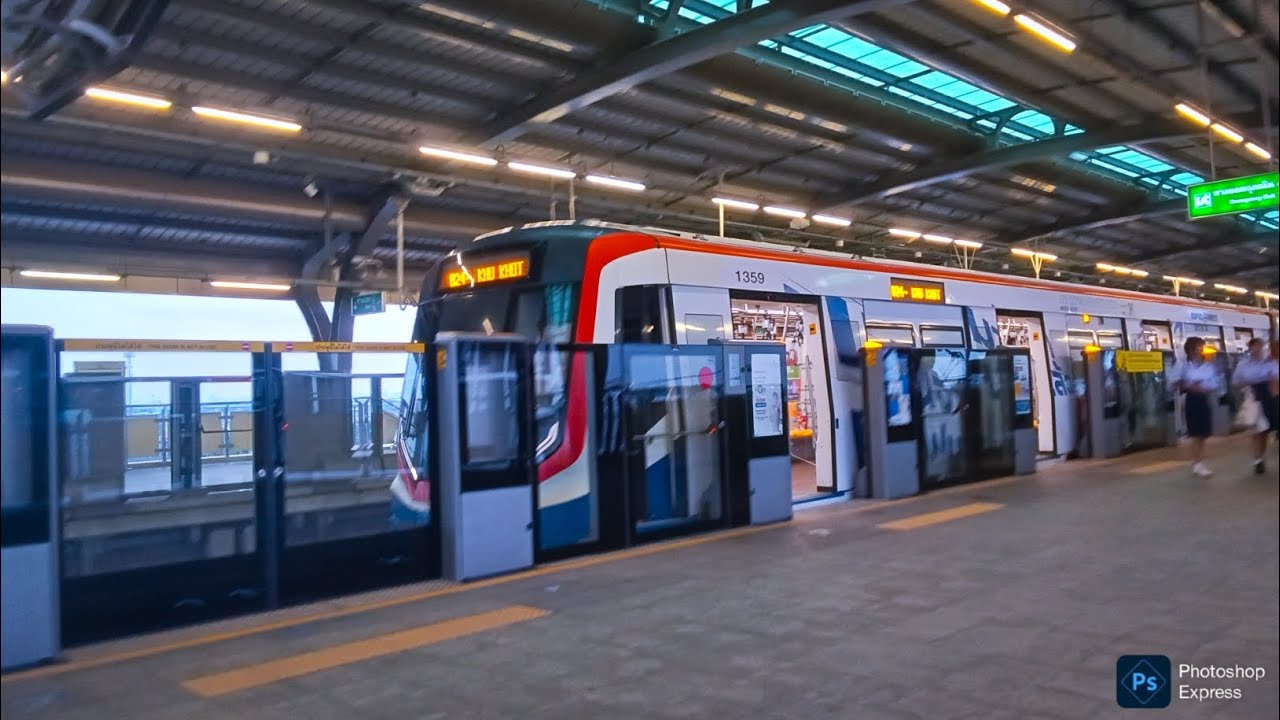 BTS Skytrain at 6 p.m. at Khu Khot  N24 Station