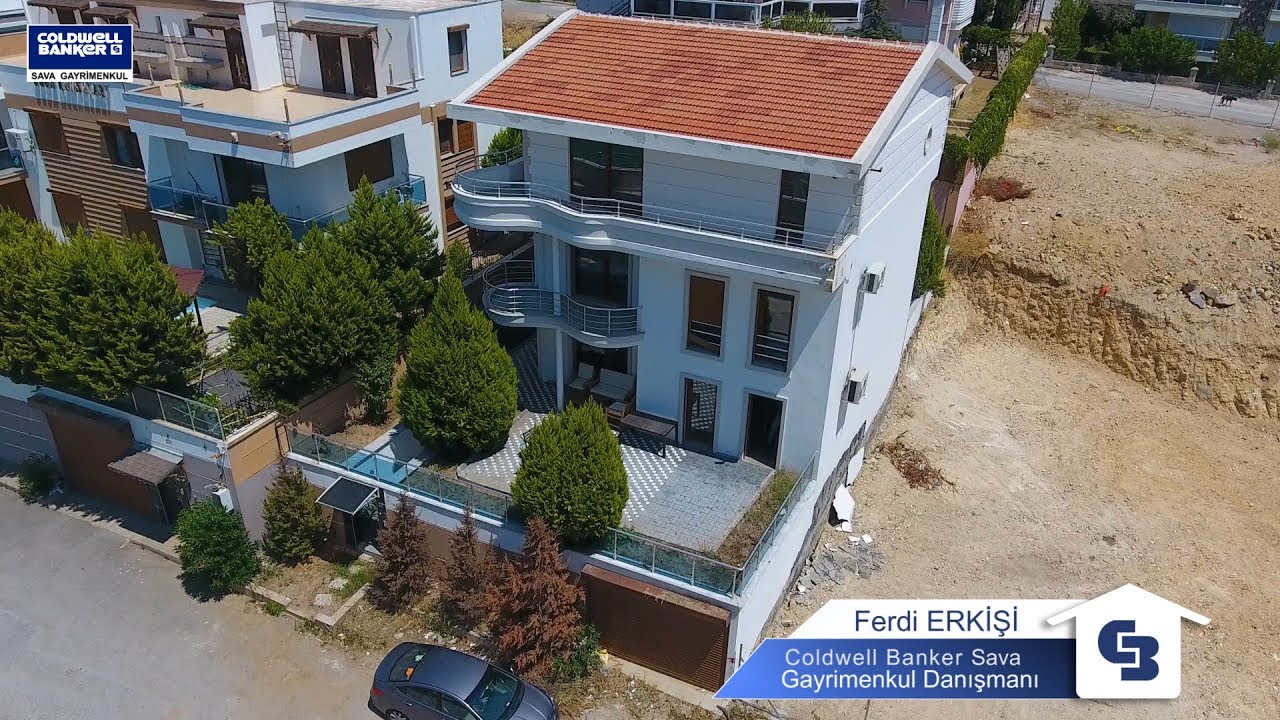 İzmir Çiğli Aydınlıkevler'de Satılık Muhteşem Villa - Şehrin İçinde Konfor Arayanlara !