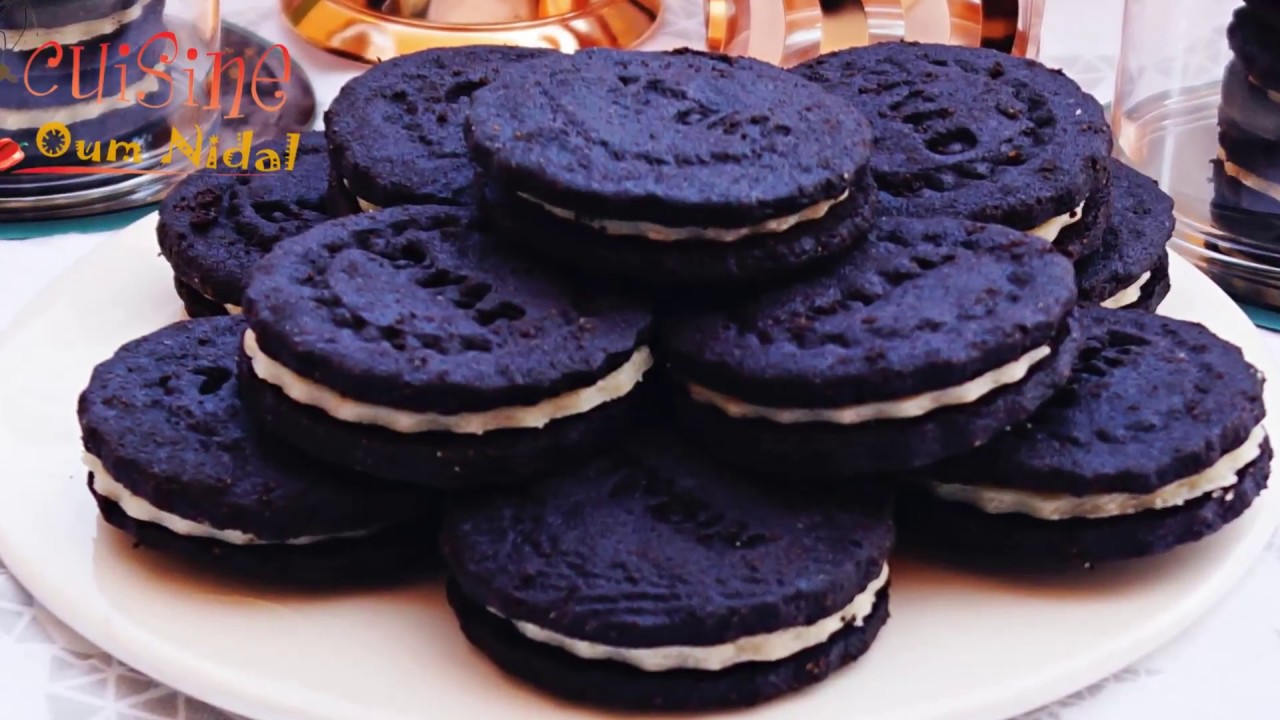 طريقة تحضير بيسكوي اوريو بالبيت كما يباع في المحلات بطريقة مبسطة لكوتي الأطفال biscuit oreo