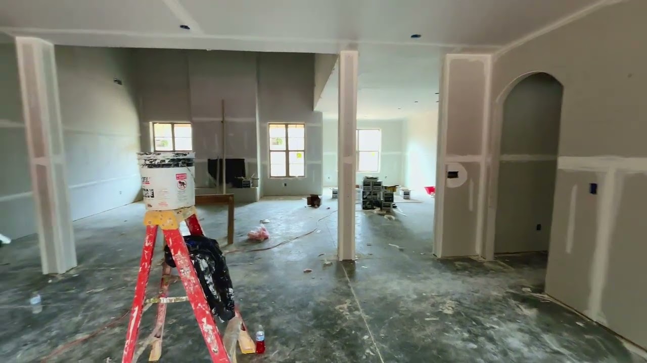 Farmhouse update | measuring for custom cabinets | sheetrock finishers are starting 👍
