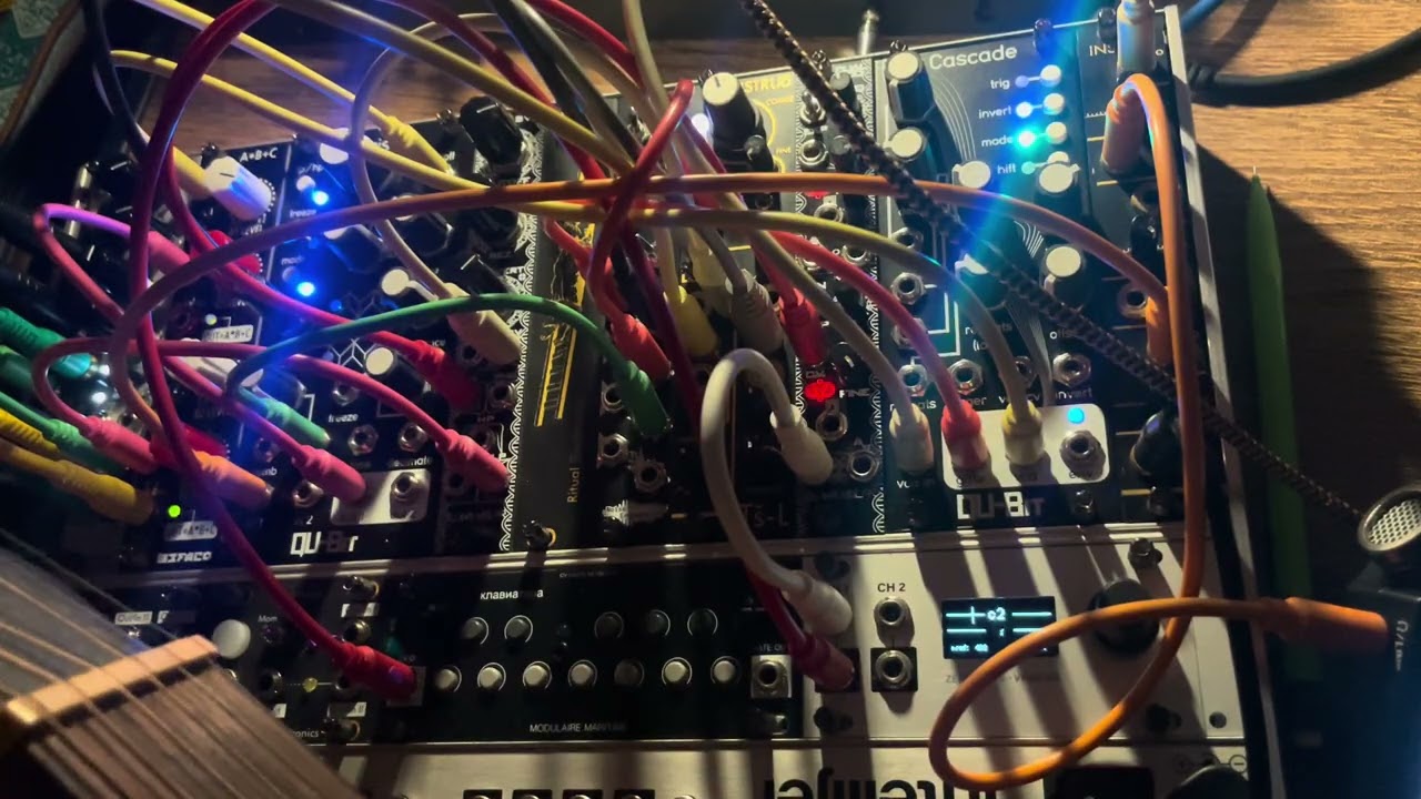 Work on gates extracted from field recordings #fieldrecordings #eurorack #folksong (see description)