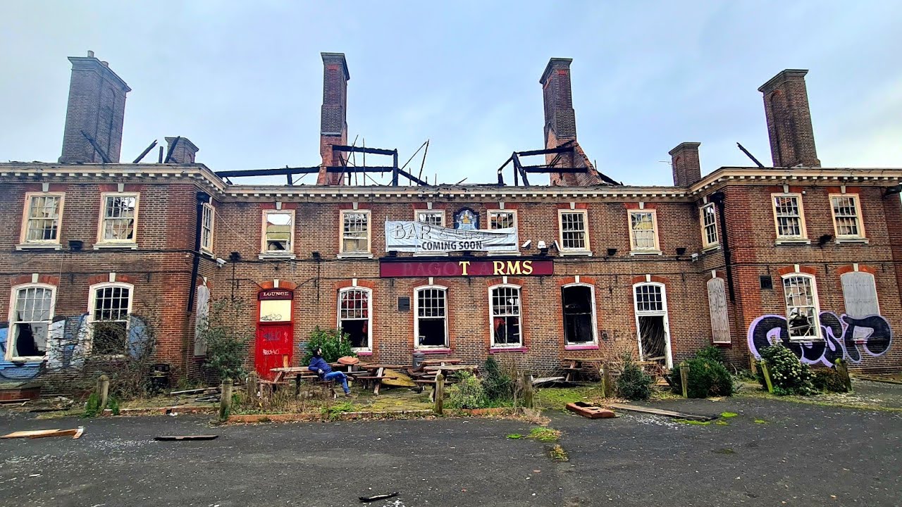 Exploring Abandoned Bagot Arms Mega Pub - Birmingham - Abandoned Places | Abandoned Places UK