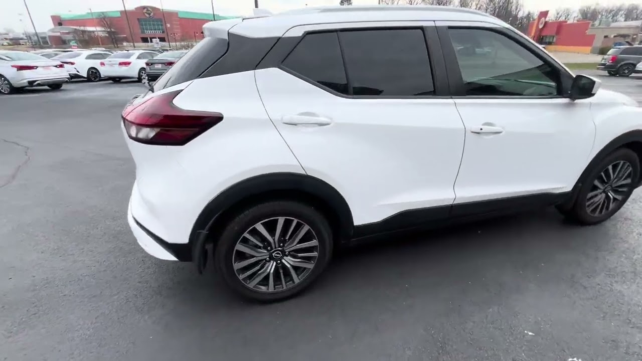 #466915 - 2023 Kicks SV