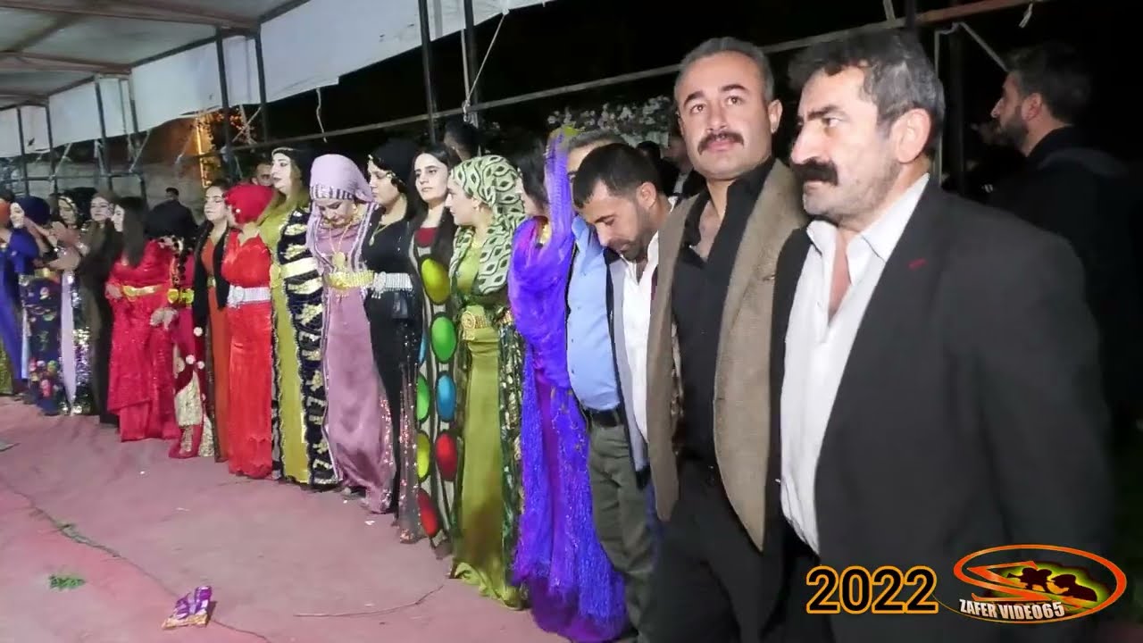VAN düğünleri şidan aşireti 2 bölüm hozan bejan berken le izlemeye değer halayler izlemeden geçmeyın