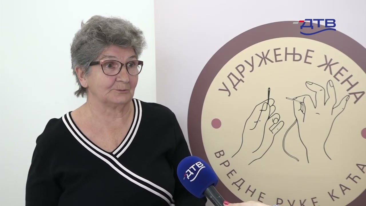 Baka Nada i ‘Vredne ruke’ iz Kaća pripremaju vojvođanske nošnje za članove KUD-a-DTV