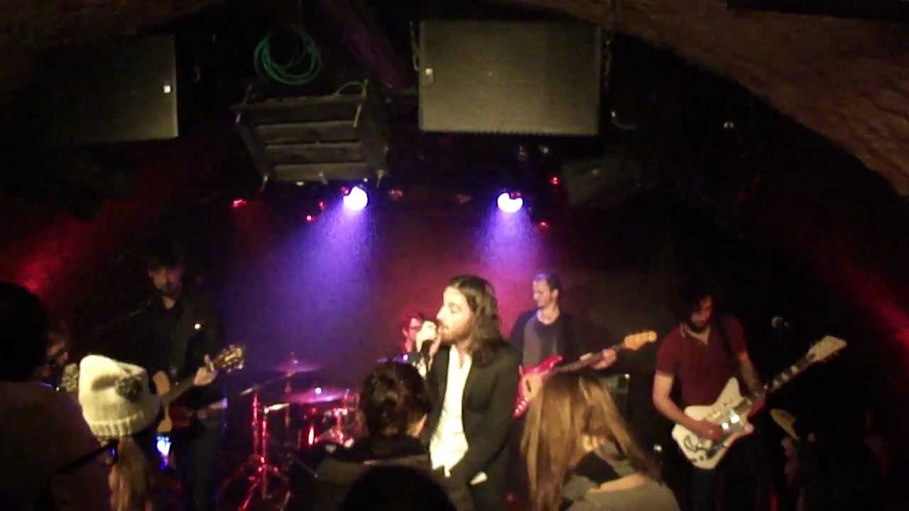 AVA - &Ccedil;a Revient Au M&ecirc;me (Live @ Le Sentier Des Halles)