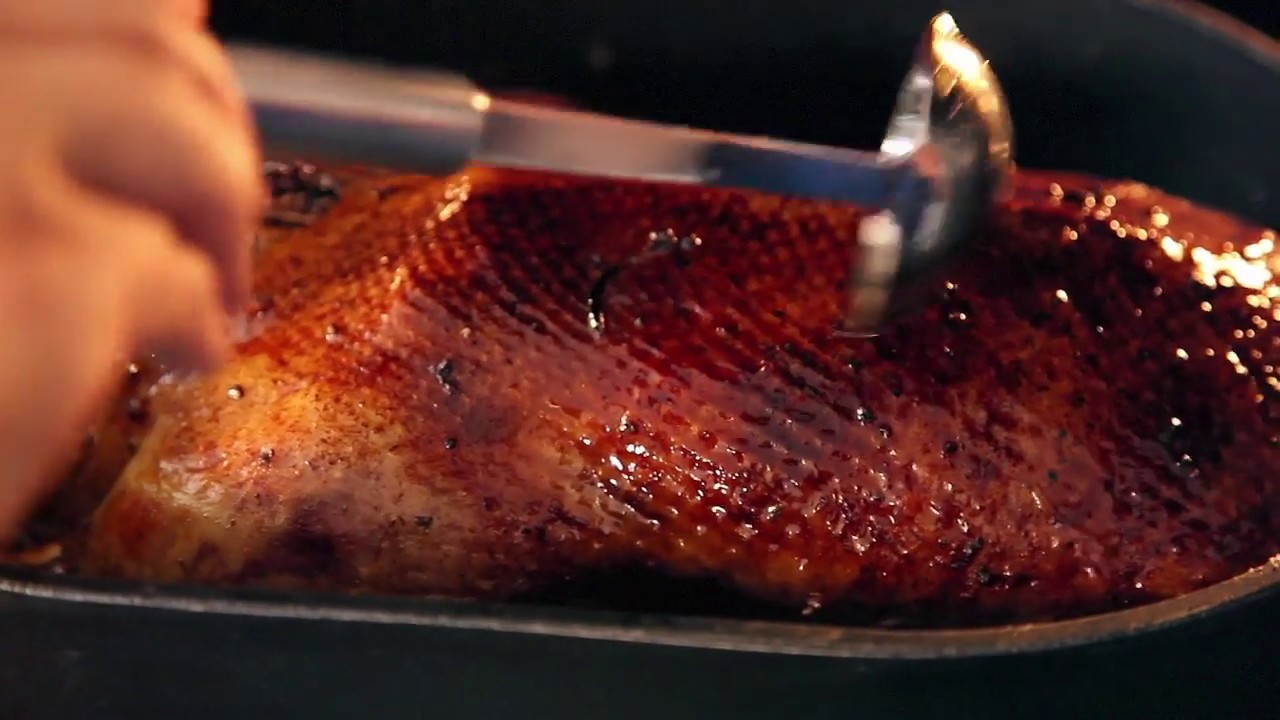 Weihnachtsgans klassisch gefüllt & zubereitet | leckerlogisch.