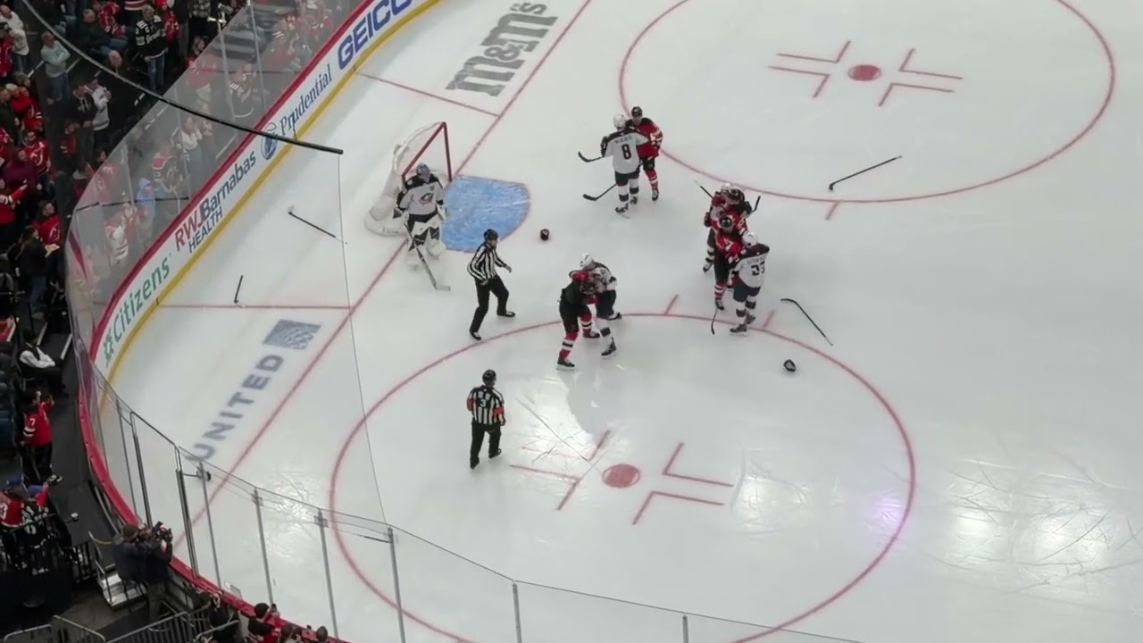 FULL FIGHT: Jonas Siegenthaler vs. Adam Fantilli, Siegenthaler ejected!