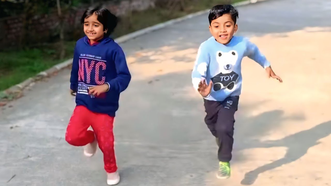 🐸 Frog Jump vs Backwalk vs Sprint Race! Fun Kids Challenge 🔥