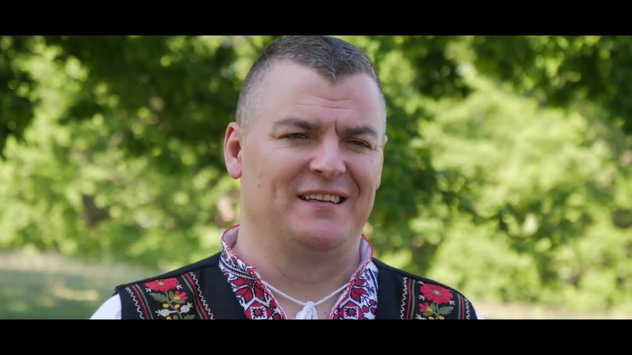 ADRIAN TĂRĂBOI - Șase feciori mama are