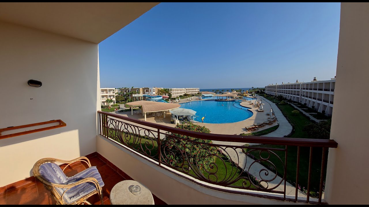 Royal Brayka Beach Resort & Underwater Life with Tomasz Peszke