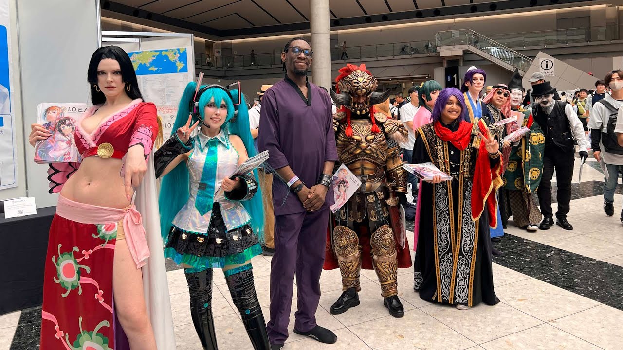 I went to the biggest comic convention in the world! Japan's Comiket