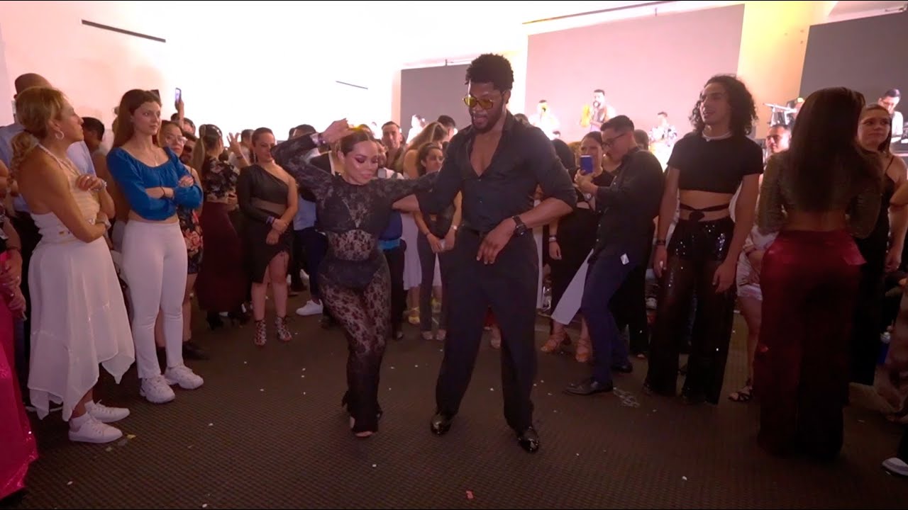 Terry SalsAlianza: Francés impresiona Mexicanas Bailando Salsa | Oaxaca Salsa Paramount Cup