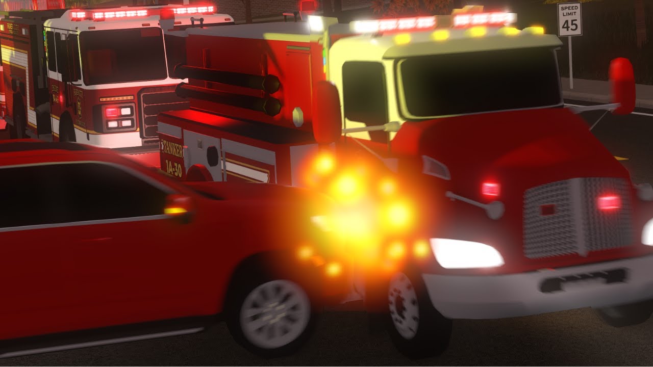 DISTRACTED DRIVER SMASHES INTO RESPONDING FIRE ENGINES! (emergency response liberty county)