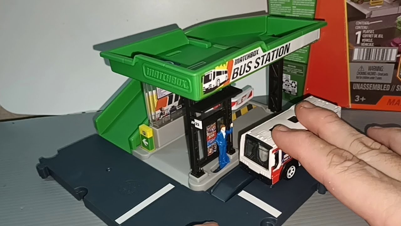 Diecast Matchbox Action Drivers - Bus Station