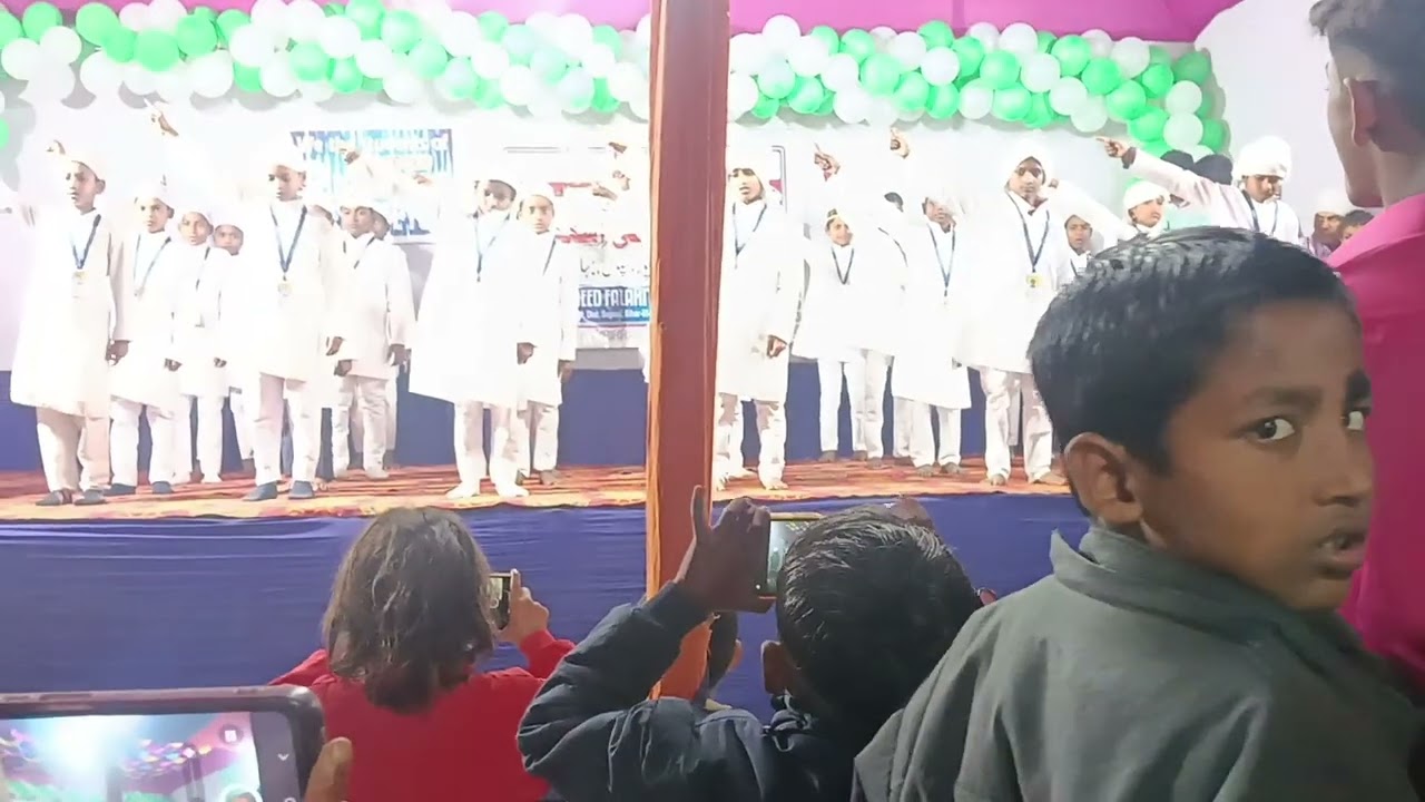 #mashallah is bar ka salana Hindi Banjo ke bahut dhumdham se manaya Gaya aap log mujhe aise hi