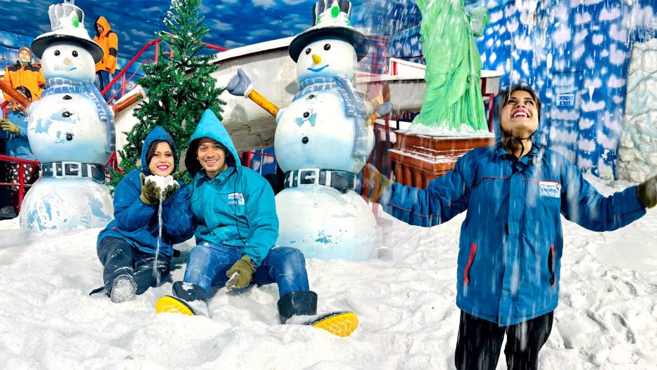 We Experience Snow fall🌨☃️🏂 for the first time in Kolkata 🥶❄️