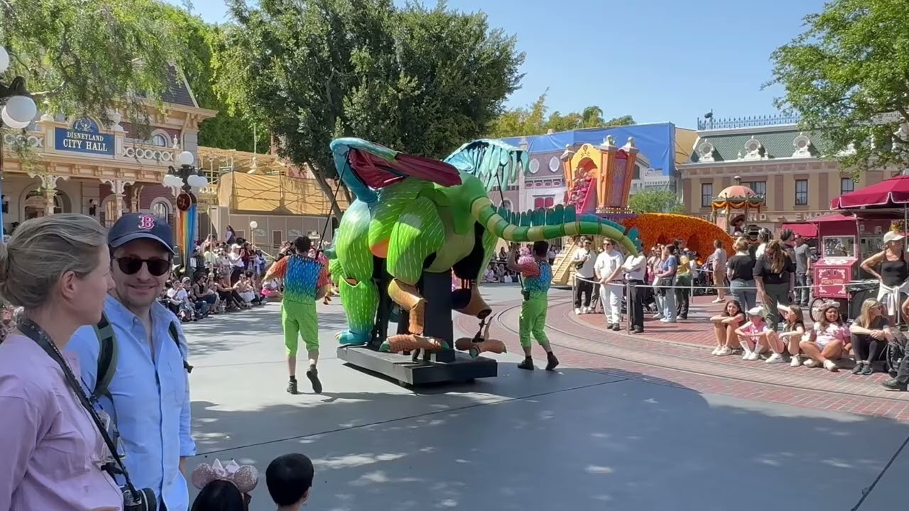 Disneyland Parade May 2025