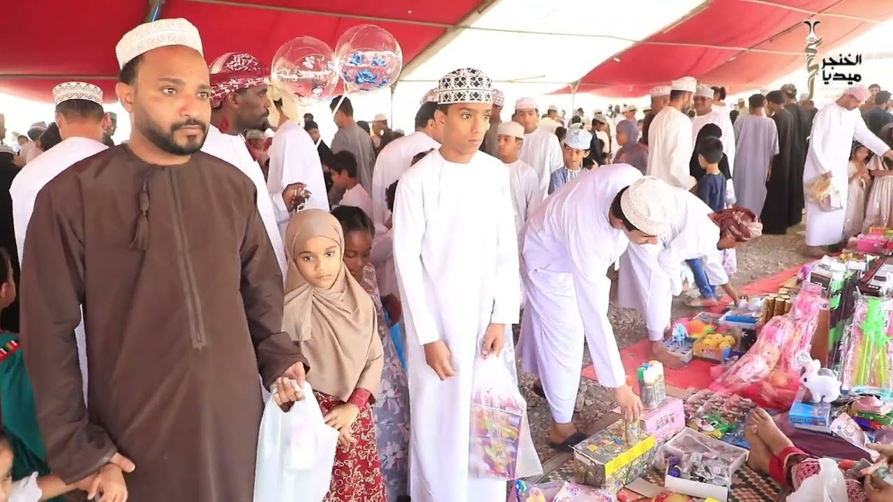 الخنجر للإعلام ترصد لكم هبطة العيد بولاية الخابورة، حيث تعد أول أفراح العُمانيين بعيد الفطر