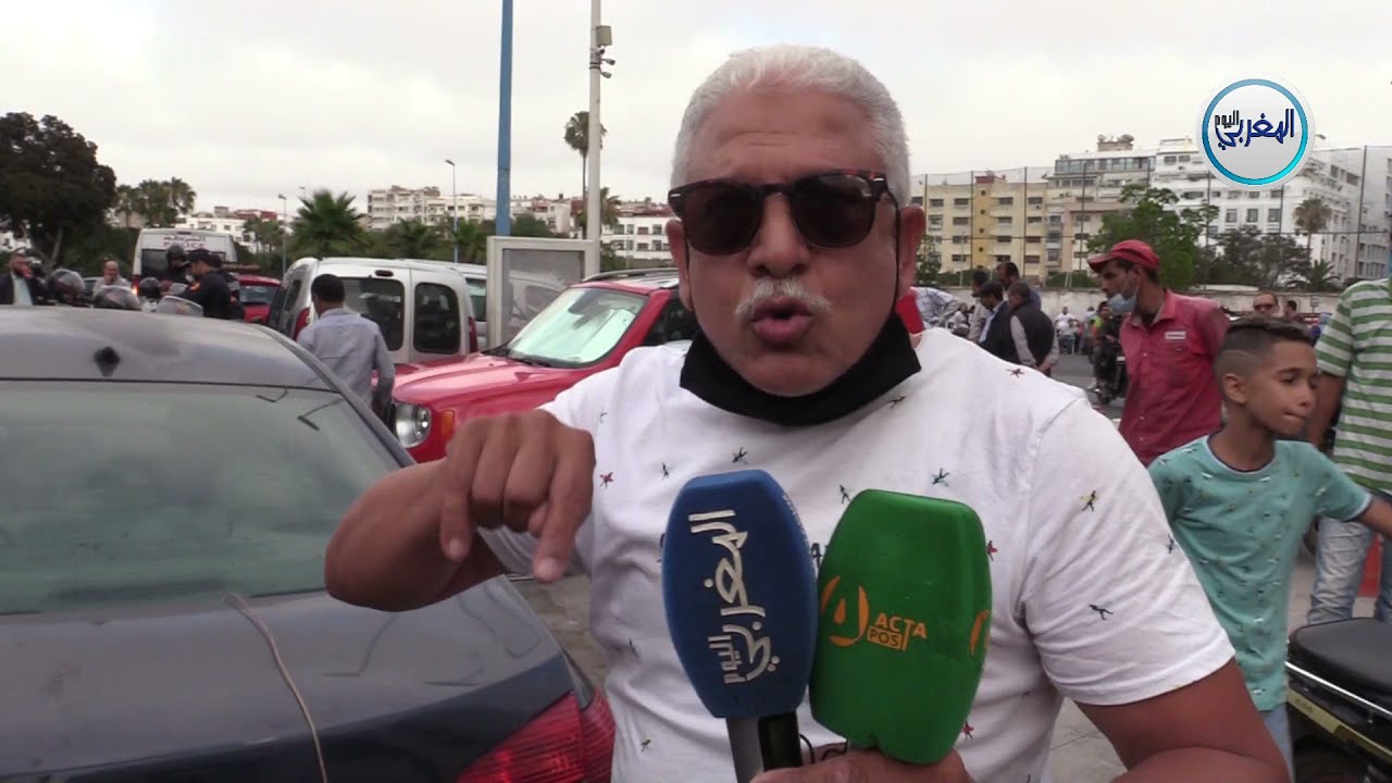 مواجهة بين أصحاب الطاكسيات وسائقي التطبيقات الهاتفية من على حق