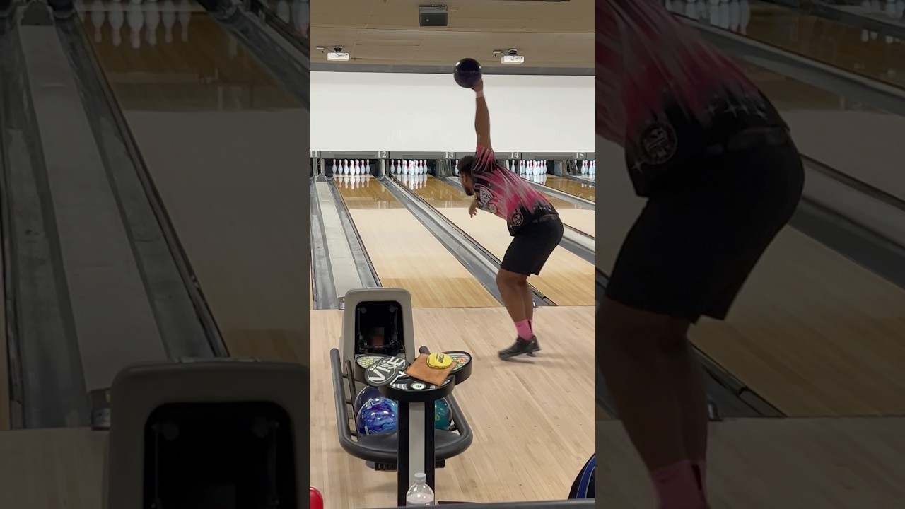 You&rsquo;ve never seen anything like this 😳🤯 #bowling
