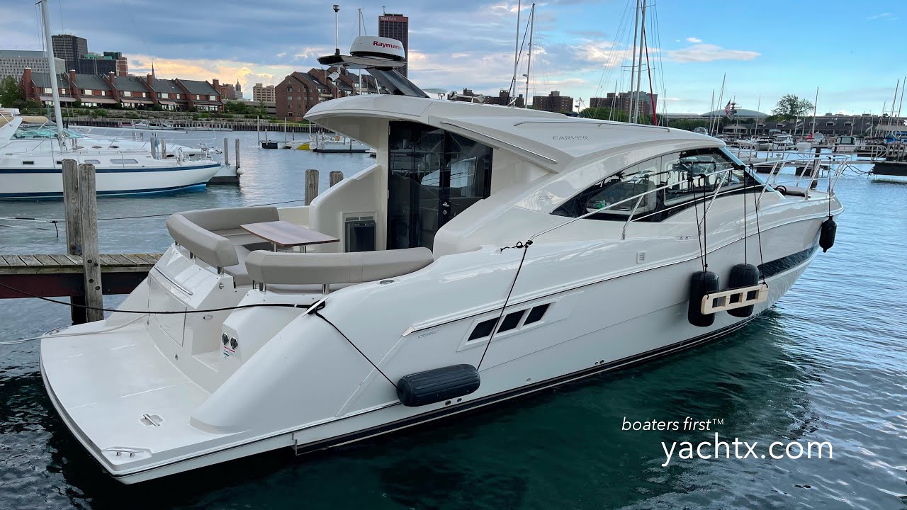 2017 Carver C37 Coupe | YachtX.com