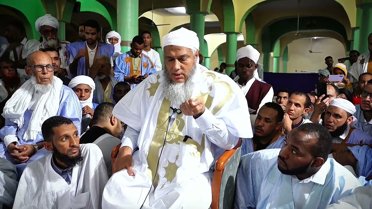🔥 قصص عجيبة في مجلس الشيخ الددو بعد التراويح… لن تصدق ما سمعه الحاضرون!