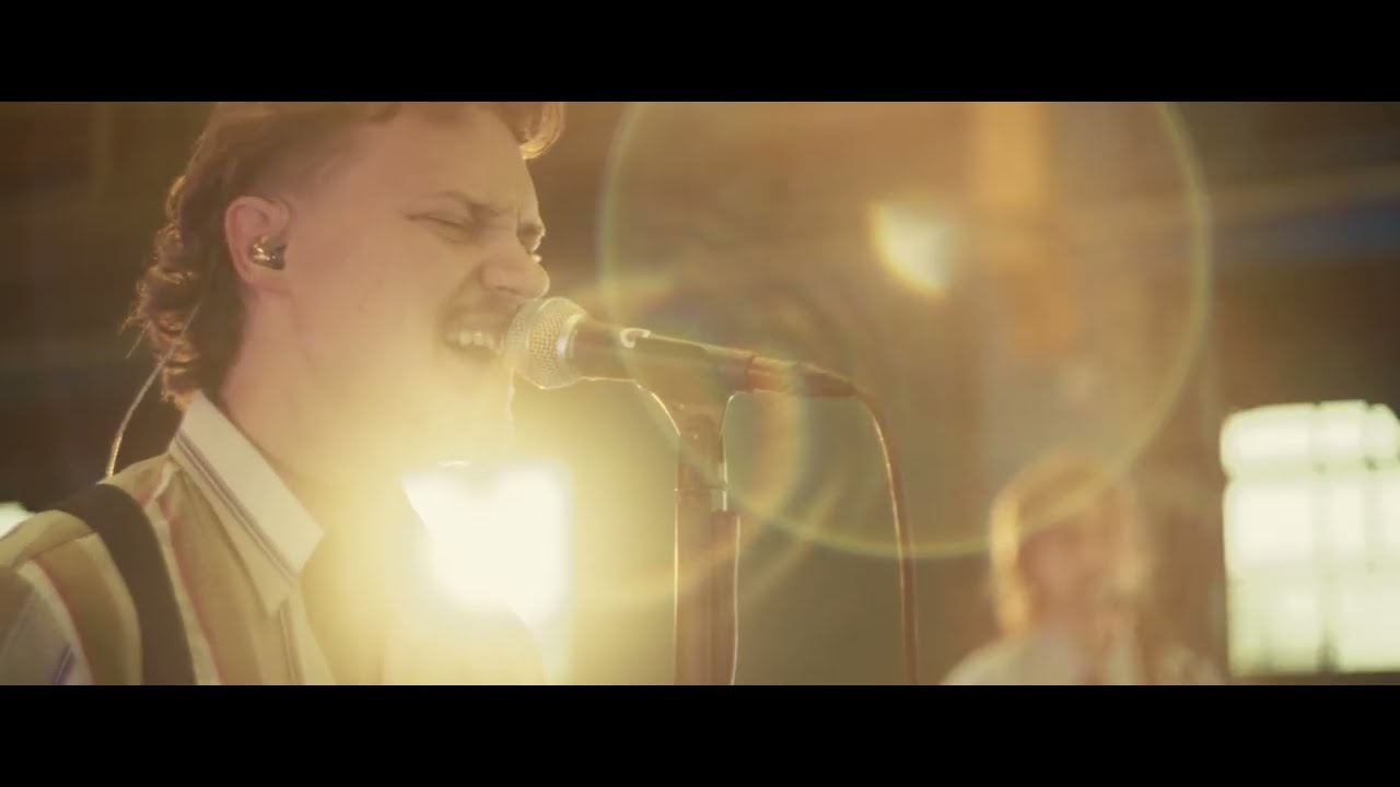 Studio15 | DE MACHINE XL | Chris Hero Jackl