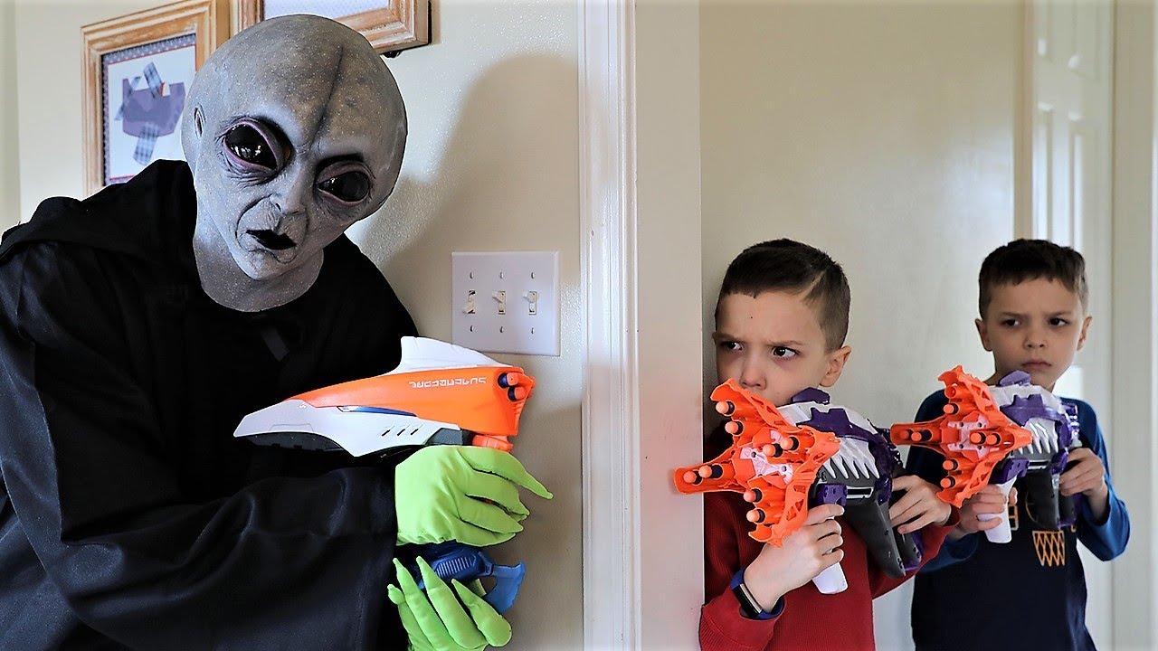 Nerf War : Alien Invasion!  Extra Terrestrial Blast! (2019)