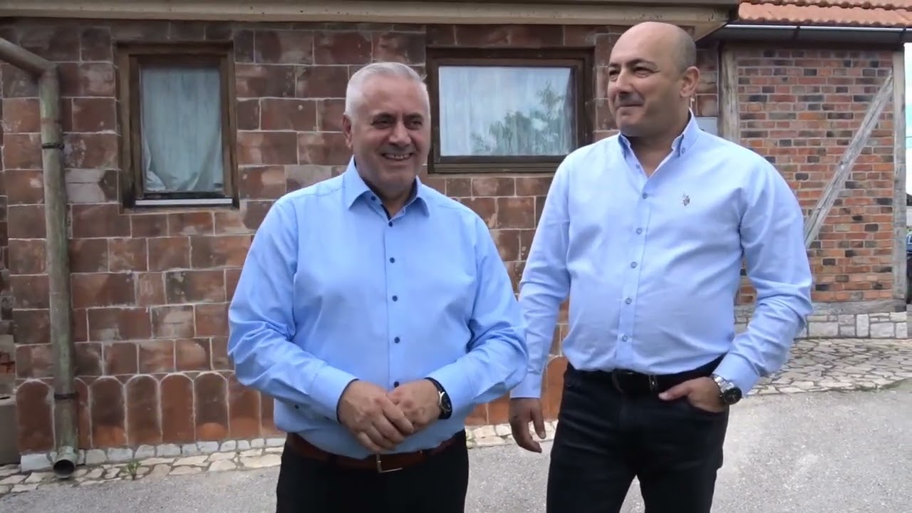 Dva Jarana - Prija mlada a kapija stara (official video Music)