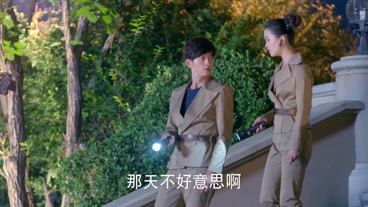 Две горячие девушки влюбились в одного и того же мужчину, результат невероятный