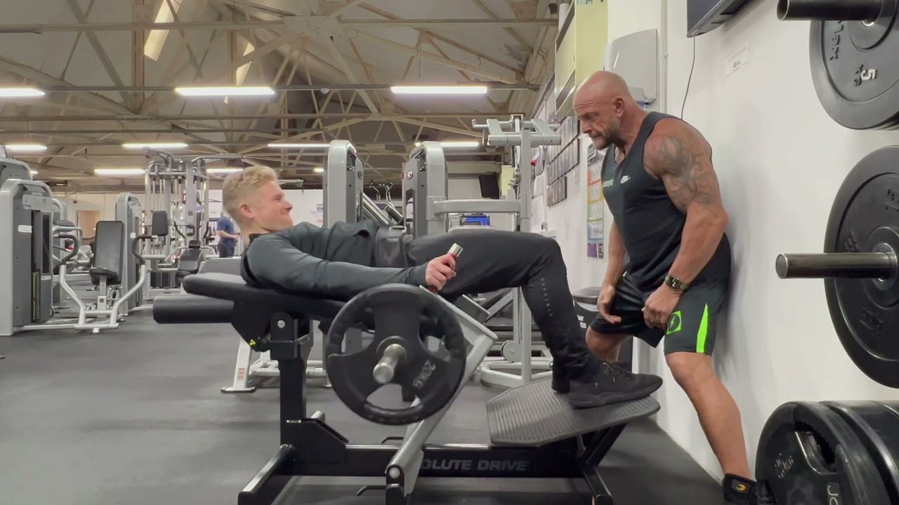 Nautilus Glute Drive